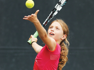 Program Junior Tennis Kinetics - Ages 10+  (or players who have progressed to green or yellow ball)